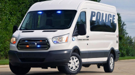 Ford Transit Prisoner Transport &ndash; Xe d&agrave;nh ri&ecirc;ng cho phạm nh&acirc;n