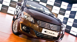 Suzuki Ciaz: Ôtô siêu rẻ, siêu tiết kiệm nhiên liệu