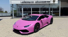 Siêu xe Lamborghini Huracan màu hồng cực ấn tượng