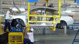 Thuế nhập xe từ ASEAN về 0%, sản xuất ô tô tại Việt Nam sẽ thế nào?