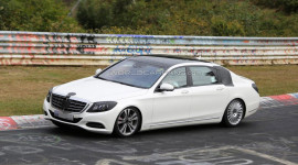 Mercedes sắp trình làng mẫu S-Class Maybach
