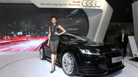 Siêu mẫu Thanh Hằng kết duyên với Audi