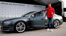 Dàn sao Real Madrid nhận loạt xe Audi mới coóng