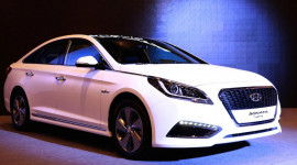 Hyundai giới thiệu Sonata Hybrid 2015 tại Hàn Quốc