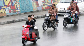 Báo Pháp cảnh báo về "tai họa" xe gắn máy ở Đông Nam Á