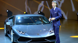 CEO Lamborghini: Chưa c&oacute; kế hoạch sản xuất xe dưới 200.000 USD