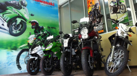 Sài Gòn, mua môtô Kawasaki chính hãng ở đâu?