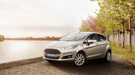 Ford Fiesta 2015 thêm loạt trang bị mới