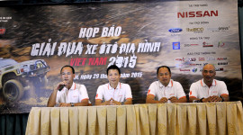 70 đội sẽ tranh t&agrave;i tại giải Vietnam Offroad Cup 2015