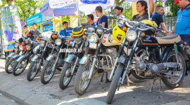 "Huyền thoại" Honda 67 đưa đón sĩ tử miễn phí tại Hà Nội