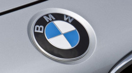 BMW nới rộng khoảng cách với Mercedes trong cuộc đua tại Mỹ