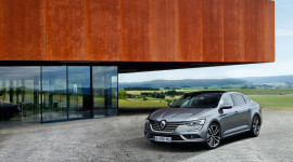 Renault đề nghị Daimler kiểm soát chất lượng của TALISMAN