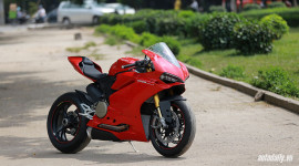 &quot;Soi&quot; chi tiết Ducati 1299 Panigale S gi&aacute; 1 tỷ đồng tại H&agrave; Nội