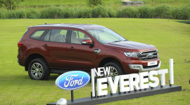 Ford Everest 2015 sắp về Việt Nam