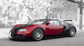 Chiếc Bugatti Veyron đầu ti&ecirc;n được đem đấu gi&aacute;