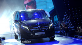 Mercedes-Benz V-Class: Xe đa dụng hạng sang gi&aacute; 2,5 tỷ đồng