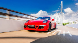 "Cầm cương" Porsche Carrera 911 GTS 2015 ở "Đảo quốc Sư tử"