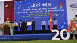 Ford Việt Nam đón nhận Huân chương Lao động hạng Nhì