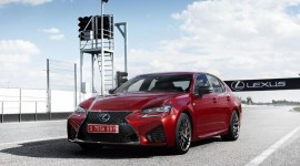 Lexus GS F 2016 có giá từ 84.440 USD