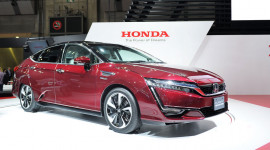 Honda Clarity Fuel Cell – Xe chạy pin nhiên liệu giá 63.630 USD