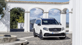 Mercedes-Benz GLS c&oacute; gi&aacute; từ 105.000 USD