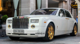 Ngắm Rolls-Royce Phantom mạ v&agrave;ng biển tứ 9 của đại gia Th&aacute;i Nguy&ecirc;n