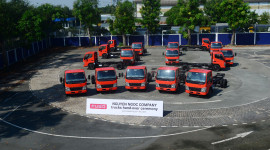 30 xe tải FUSO Canter cùng lúc đến tay khách hàng