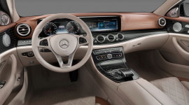 Mercedes-Benz E-Class 2016 được hé lộ trong video mới