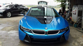 BMW i8 xanh ngọc độc nhất Việt Nam t&aacute;i xuất sau tai nạn