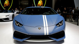 Lamborghini tr&igrave;nh l&agrave;ng Huracan phi&ecirc;n bản giới hạn 250 chiếc