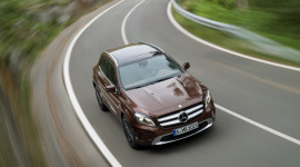 Mercedes-Benz lập kỷ lục doanh số tháng 2