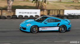 Một ng&agrave;y trải nghiệm Porsche World Roadshow 2016