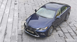 Đánh giá Lexus ES 350 2016 - "Chất" tinh tế của xe hạng sang