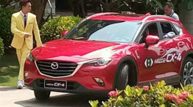 Mazda CX-4 lộ thêm ảnh chi tiết trước ngày ra mắt