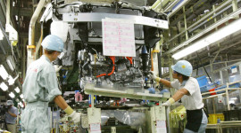 Các hãng xe Nhật tạm dừng sản xuất sau động đất