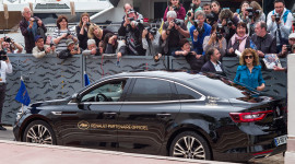 Renault Talisman - xe sang đưa đón "sao" đến thảm đỏ Cannes 2016