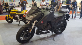 “Giật mình” với mẫu xe nhái Kawasaki Z1000 tại Saigon Autotech