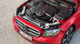 Mercedes đầu tư 3,3 tỷ USD vào công nghệ động cơ mới