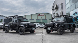 Ngắm cặp đôi Land Rover Defender bản đặc biệt tại Việt Nam