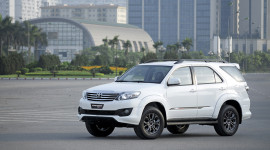Toyota Việt Nam b&aacute;n gần 25.000 xe trong th&aacute;ng 6 đầu năm