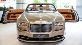 Xe si&ecirc;u sang mui trần Rolls-Royce Dawn ra mắt tại Malaysia