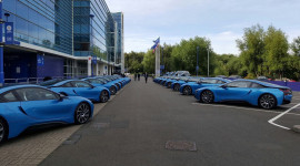 Chủ tịch CLB Leicester mua 19 xe BMW i8 tặng cầu thủ