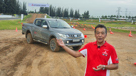 Mitsubishi Triton và Pajero Sport qua tay lái Hiroshi Masuoka
