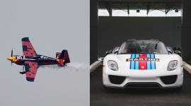 Video: Si&ecirc;u phẩm Porsche 918 Spyder đọ sức c&ugrave;ng m&aacute;y bay biểu diễn