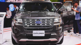 Soi chi tiết Ford Explorer 2017: SUV đến từ Mỹ giá 2,18 tỷ đồng