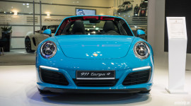 Khám phá mui trần Porsche 911 Targa 4 giá hơn 8 tỷ đồng tại Việt Nam