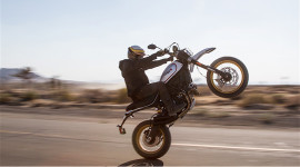 Vén màn Ducati Scrambler Desert Sled mới, giá từ 11.395 USD