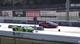 Lamborghini Aventador Roadster và Huracan đua nước rút
