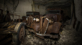 Câu chuyện ly kỳ về hầm mộ ôtô được giấu từ Thế chiến II