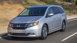 Công bố giá bán Honda Odyssey 2017